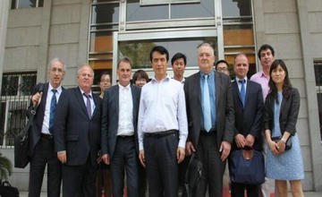 法国教育部法文国际课程班督导组来访新华中学图片