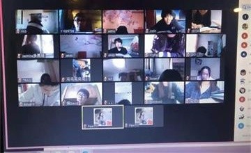 北京市中关村外国语学校疫情期间的网络学习图片