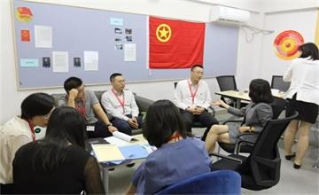团市委团区委教育局领导前来上海协和双语高级中学指导调研图片
