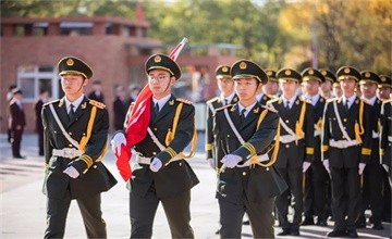 守护，不止于国歌响起的46秒|天津英华国际学校国旗护卫队，请您检阅图片