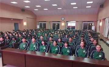铁岭枫树岭国际学校举行2021年度新团员入团仪式图片