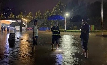 『河南师大附中双语国际学校』风雨无情，双语有爱图片