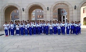 献出一份爱心，托起一片希望——潞河国际捐款活动图片