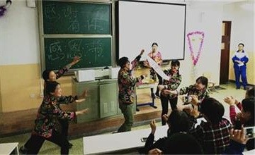 北京市第十二中学国际部特色文化展示活动“友谊竞技，感恩展演”图片