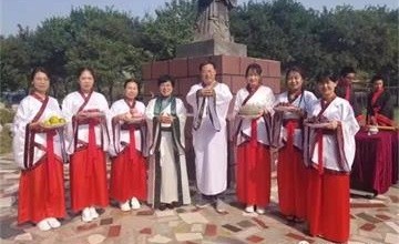 北京博文学校芯博雅实验校区举行祭孔仪式图片