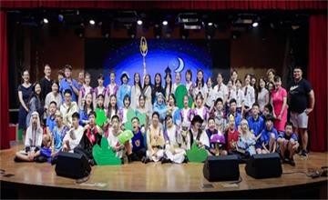 上海浦东新区民办协和双语学校七年级英语戏剧秀图片