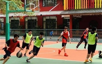 华南师范大学附属外国语学校美式高中篮球友谊赛！图片