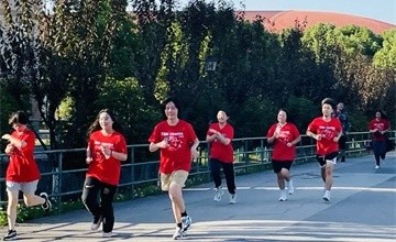 Terry Fox Run：一场象征爱与希望的“红色浪潮”再度席卷中加枫华国际学校图片