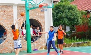 上海光华学院美高校区全校3对3篮球赛正式开赛！图片