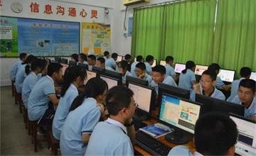 漳州立人斯特合作学校法制教育宣传月系列活动图片