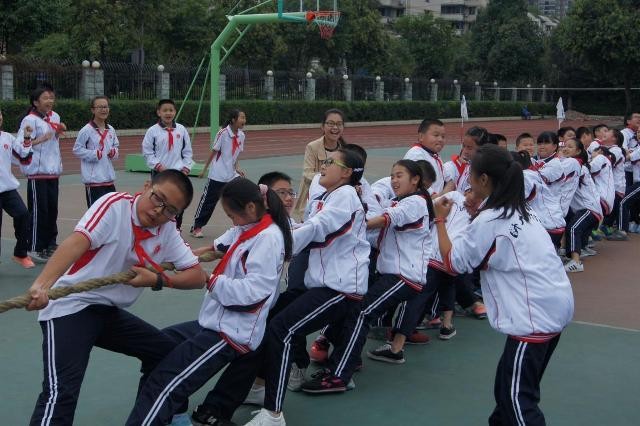 四川师范大学附属中学国际部体育节团体项目比赛图片02