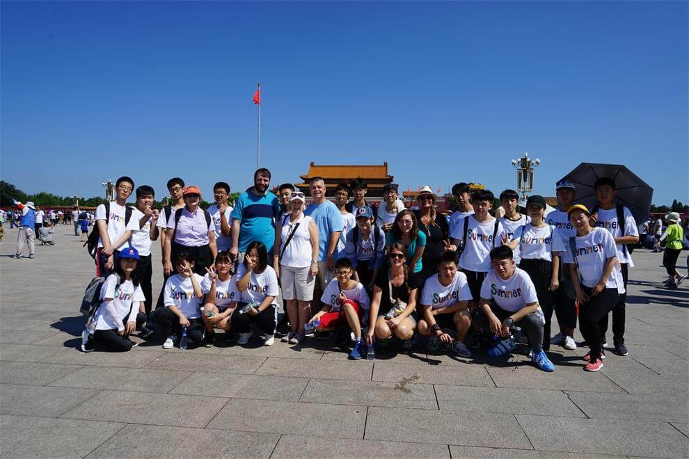 北京新桥外国语高中学校参观活动图片01