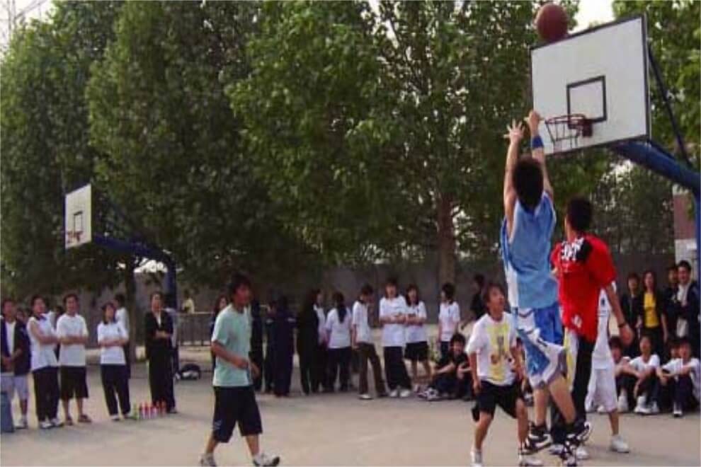 北京澳华学校篮球场