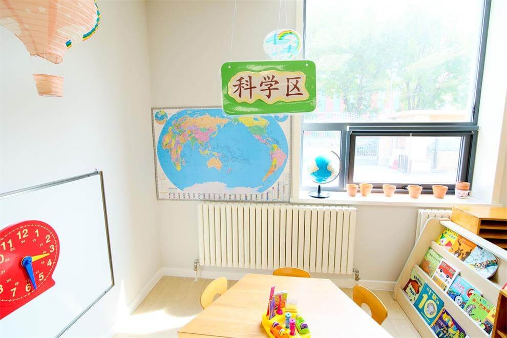 北京3e国际学校幼儿园室内教学区图片07