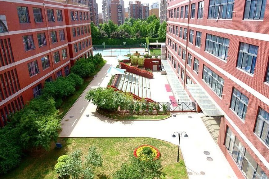北京市中芯学校校园环境图片01