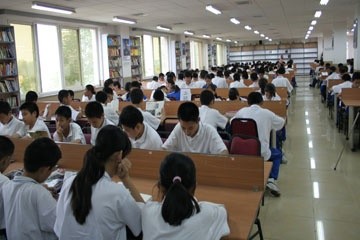 北京市师达中学图书馆和机房图集