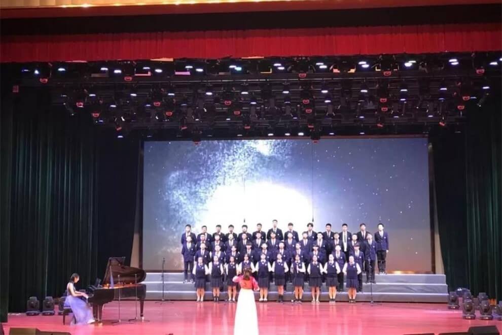 江苏省泰州中学国际部合唱比赛图片04