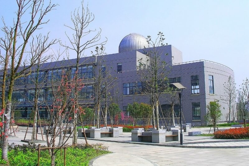 杭州师范大学附属中学国际部图书信息楼图片