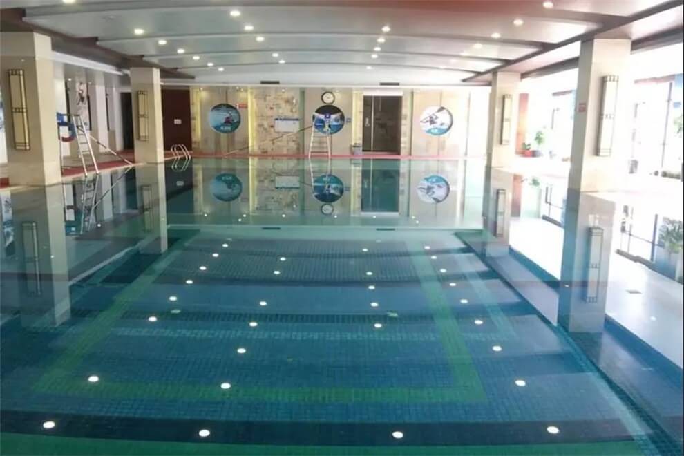 上海美达菲学校游泳池图集