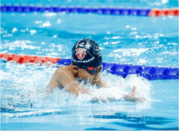 北京德威英国国际学校游泳图集01