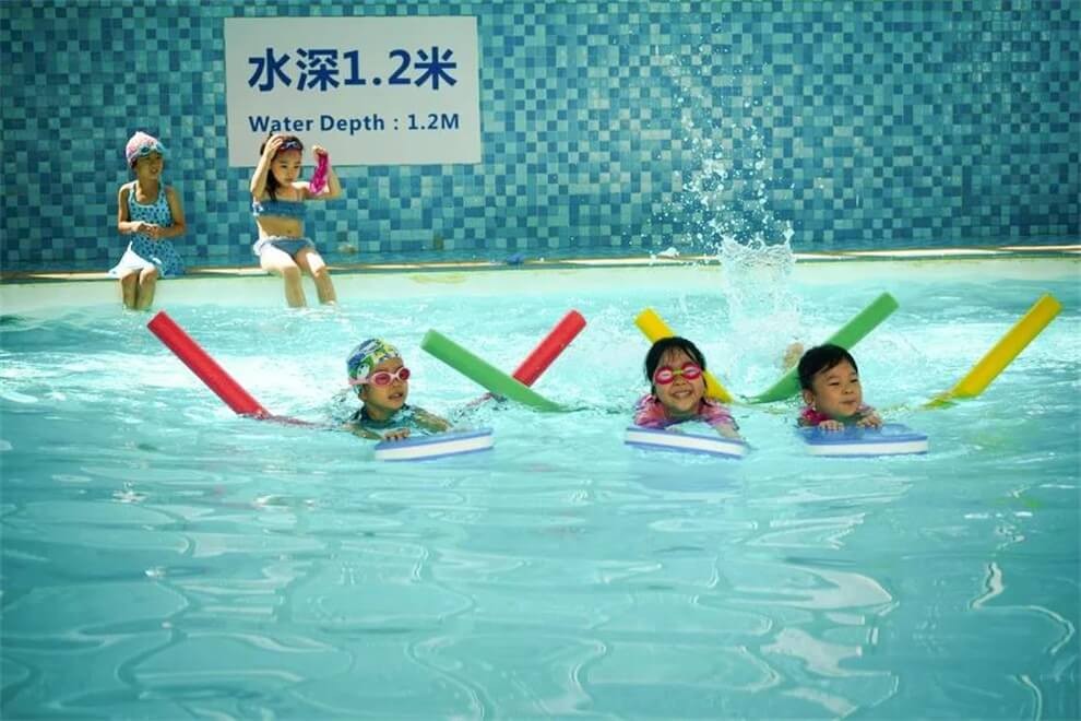 上海虹桥国际外籍人员子女学校游泳池图集