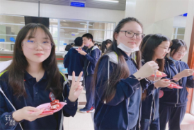 我们的十六七——记上海诺科学校集体生日会图片