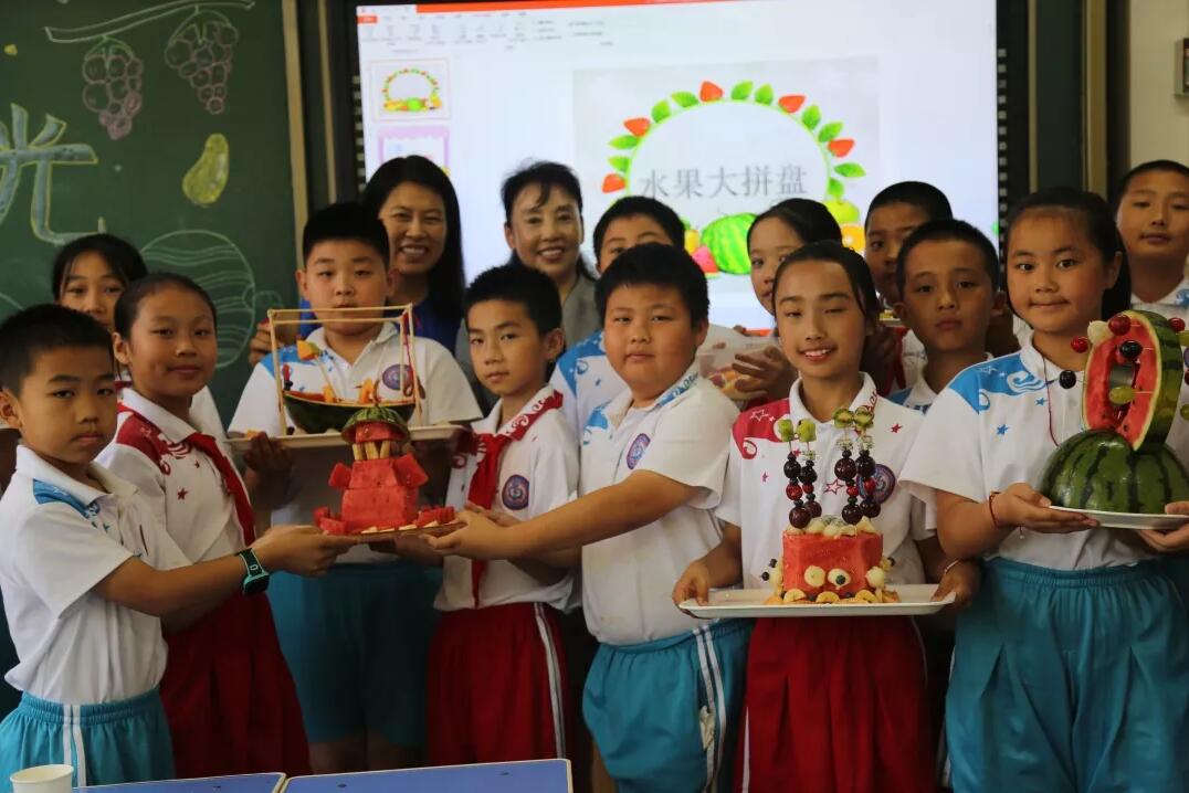 北京尚丽外国语学校六一活动图片3