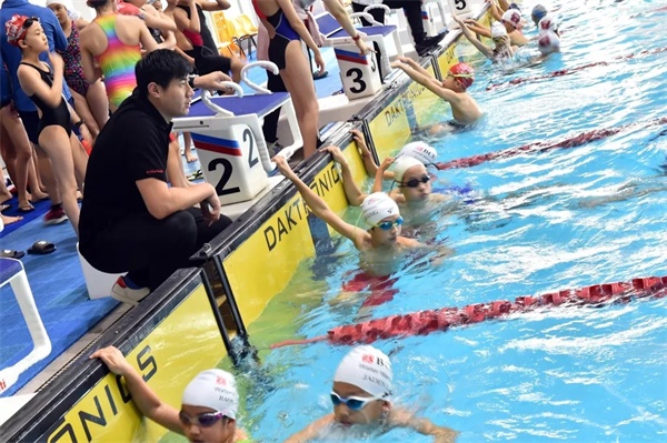 北京乐成国际学校水上勇士队比赛图片