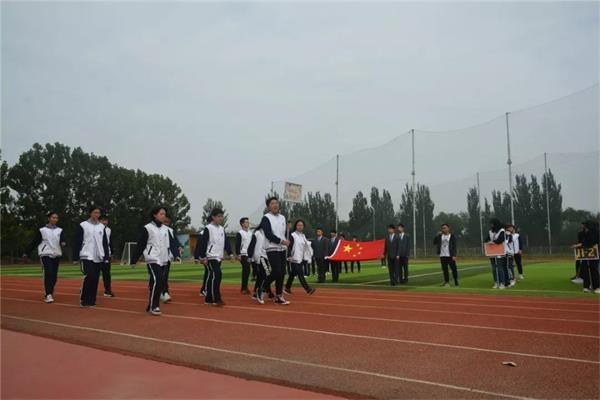 北京中育贝拉国际高中运动嘉年华图片3