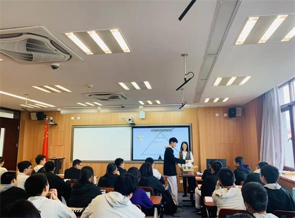 北京三十五中国际部英语教师在西城区英语学科研究课开讲图片1