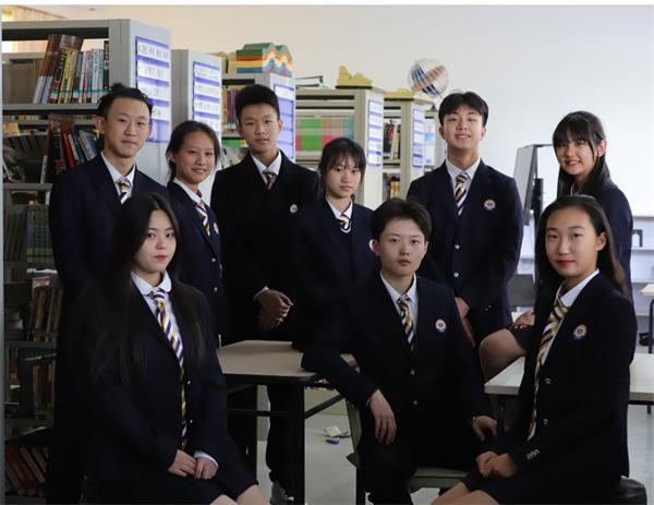 中黄书院美国GIA国际高中学生家长口罩捐赠图片4
