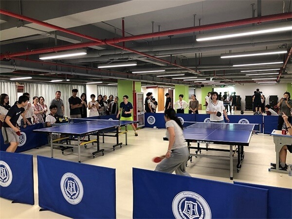 上海光华学院剑桥国际中心乒乓球比赛