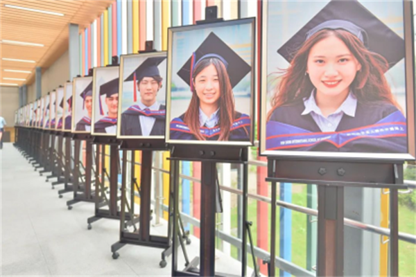 祝贺上海耀中学校2020届学生在IBDP考试中取得骄人成绩！