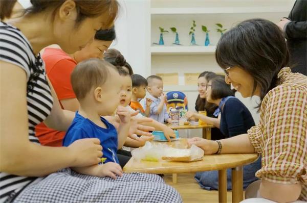 上海耀华国际教育幼儿园亲职课程图片