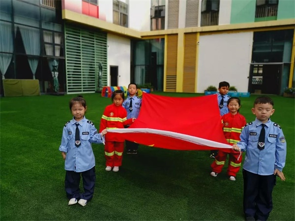 上海青浦区圣地雅歌幼儿园开展“我爱我的祖国”主题活动图片2