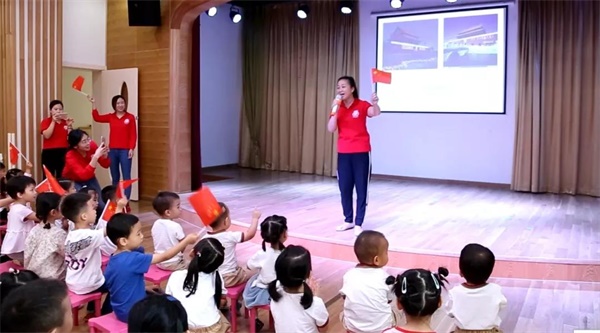 上海青浦区圣地雅歌幼儿园开展“我爱我的祖国”主题活动图片3