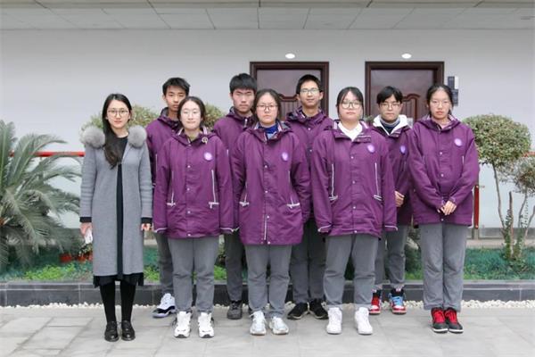 南京雨花台中学国际高中竞赛参赛学生图片