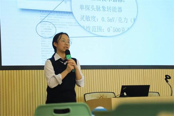 2021年上海世界外国语中学科技节展示活动图片7