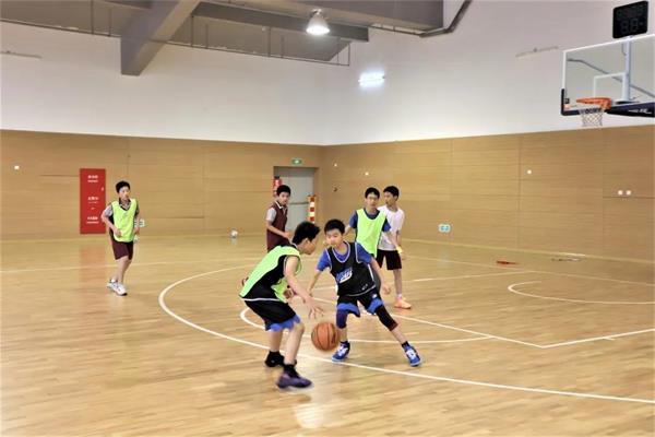 上海托马斯实验学校校园篮球联赛图片3