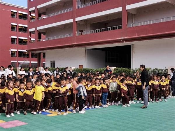 东莞市翰林实验学校国际部幼儿园反恐防暴应急演练活动图片8